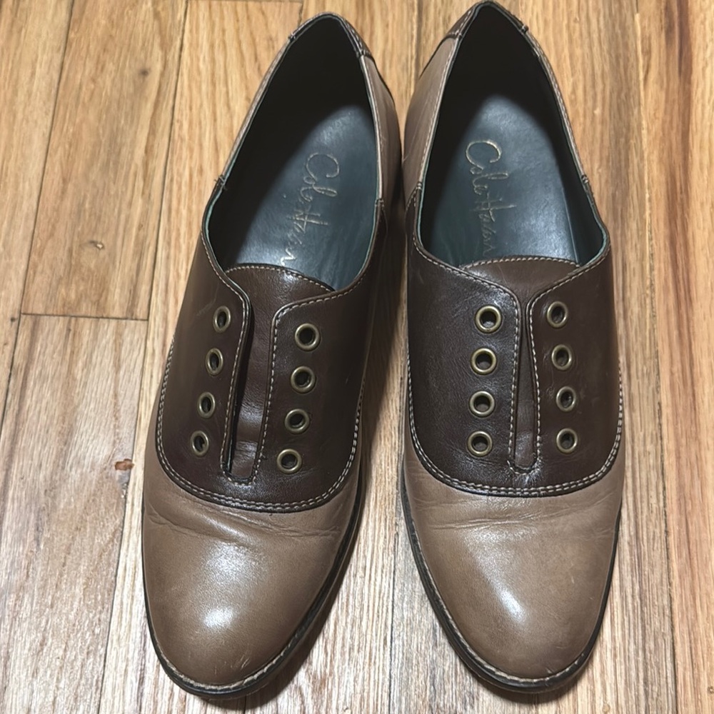 Cole Haan Brown Leather Flats with Vintage Appeal